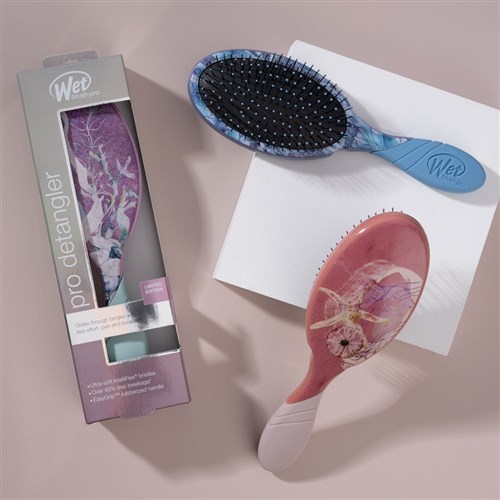 WetBrush Pro Ocean Reef Detangler Purple