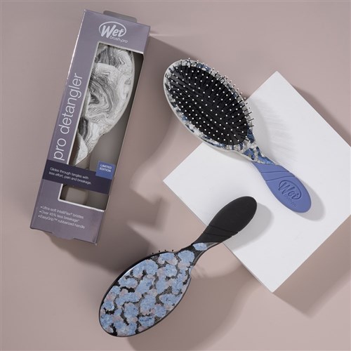 WetBrush Pro New Grains Detangler Blue
