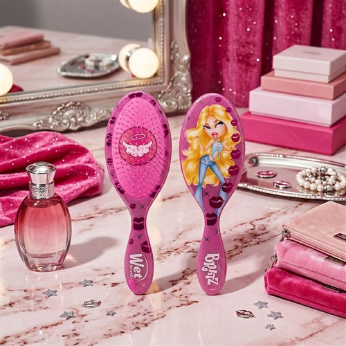 WetBrush Bratz Detangler Cloe